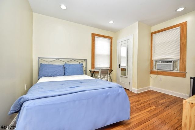 111 Teaneck Rd, Teaneck Twp., NJ 07666