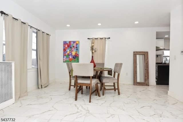 111 Teaneck Rd, Teaneck Twp., NJ 07666