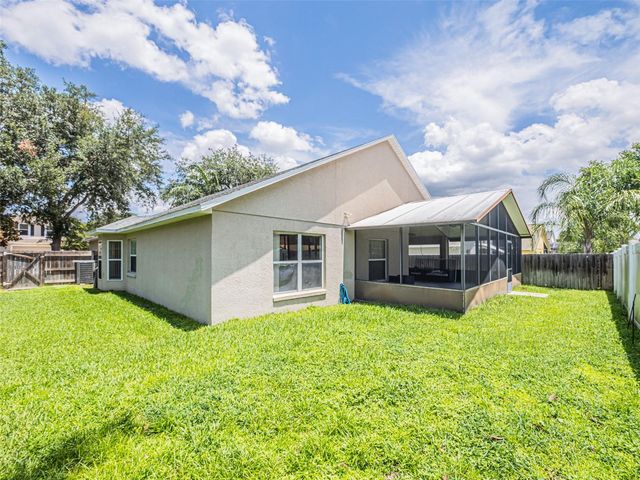 2843 STRAND CIRCLE, Oviedo, FL 32765