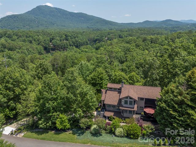 117 Eagles Crest Way, Lake Lure, NC 28746