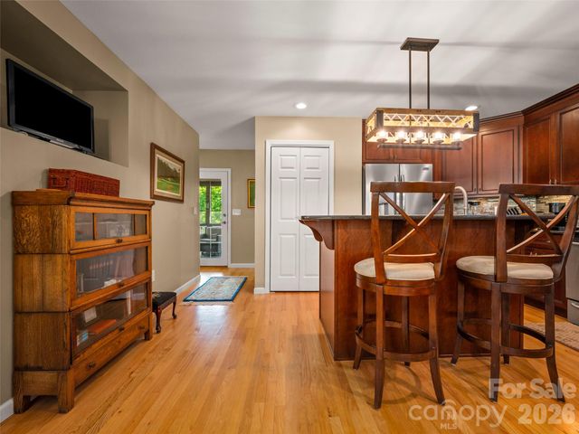 117 Eagles Crest Way, Lake Lure, NC 28746