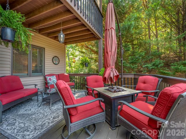 117 Eagles Crest Way, Lake Lure, NC 28746
