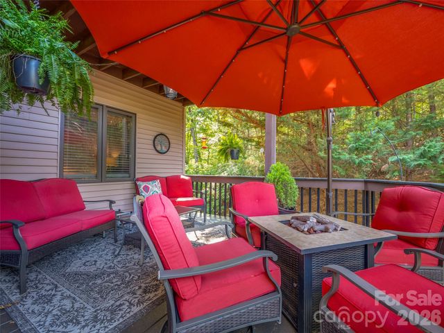 117 Eagles Crest Way, Lake Lure, NC 28746