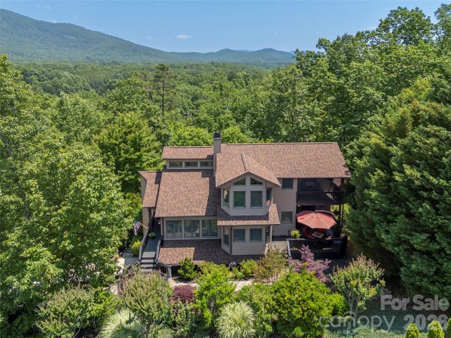 117 Eagles Crest Way, Lake Lure, NC 28746