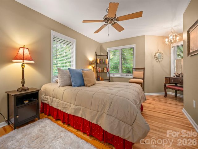 117 Eagles Crest Way, Lake Lure, NC 28746