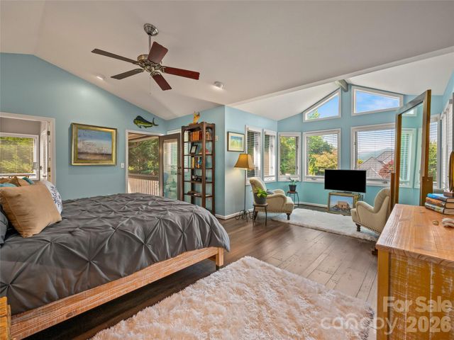 117 Eagles Crest Way, Lake Lure, NC 28746