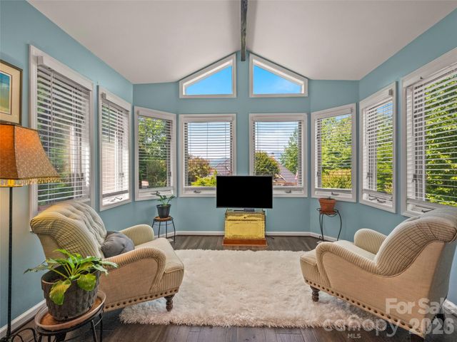 117 Eagles Crest Way, Lake Lure, NC 28746