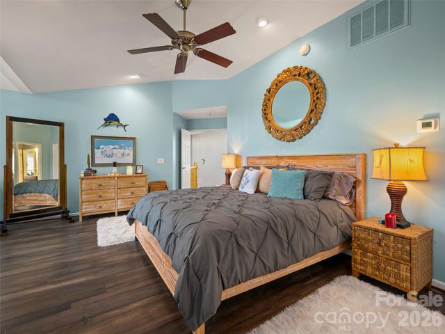 117 Eagles Crest Way, Lake Lure, NC 28746