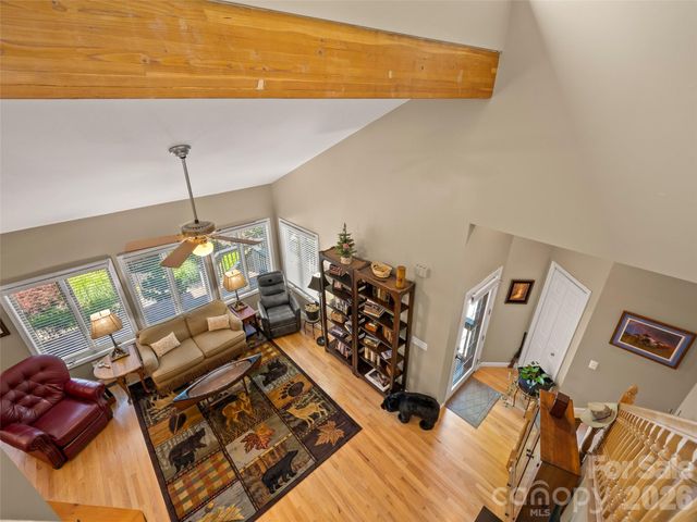 117 Eagles Crest Way, Lake Lure, NC 28746