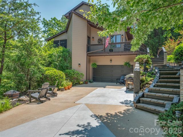 117 Eagles Crest Way, Lake Lure, NC 28746
