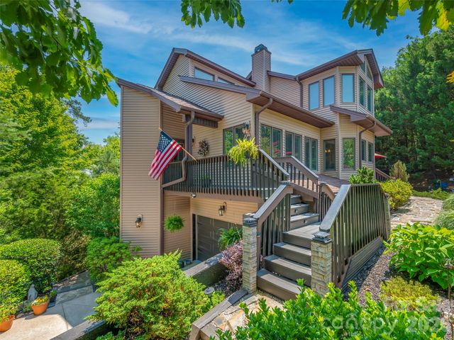 117 Eagles Crest Way, Lake Lure, NC 28746