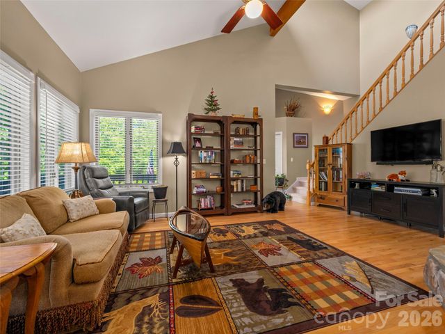 117 Eagles Crest Way, Lake Lure, NC 28746