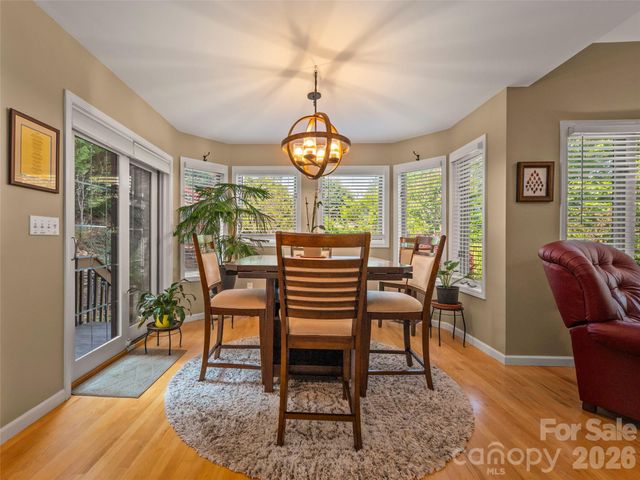 117 Eagles Crest Way, Lake Lure, NC 28746