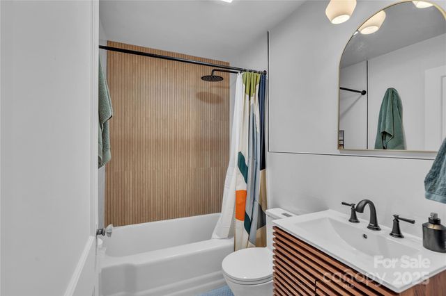 35 Wilcox Road, Tryon, NC 28782