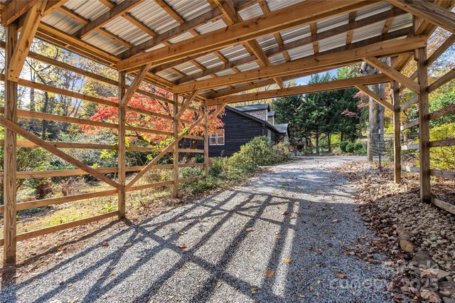 35 Wilcox Road, Tryon, NC 28782