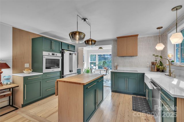 35 Wilcox Road, Tryon, NC 28782