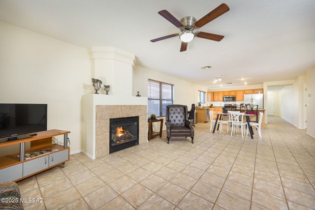 12906 N Yellow Orchid Drive W, Oro Valley, AZ 85755