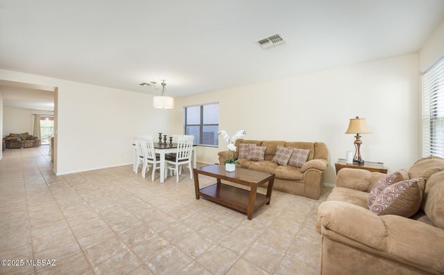 12906 N Yellow Orchid Drive W, Oro Valley, AZ 85755