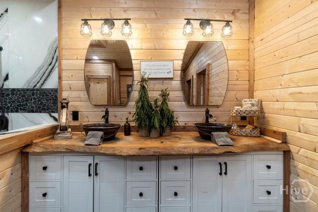 284 Snow Farm Road, Hull, GA 30646