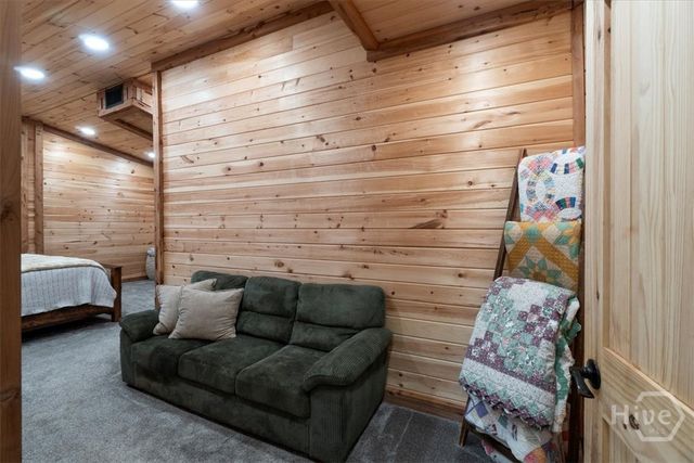 284 Snow Farm Road, Hull, GA 30646