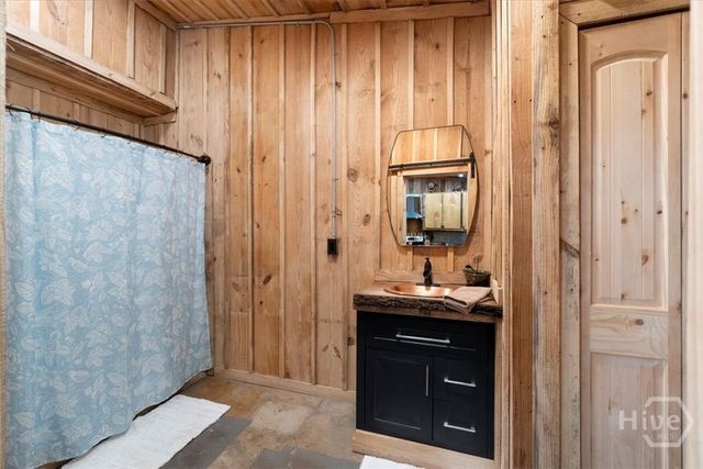 284 Snow Farm Road, Hull, GA 30646