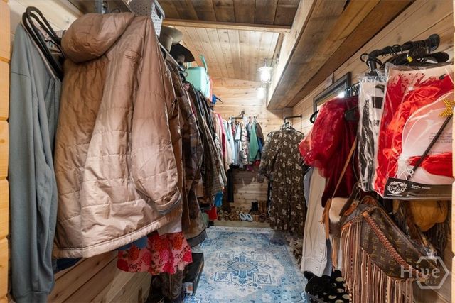 284 Snow Farm Road, Hull, GA 30646