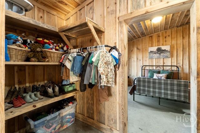 284 Snow Farm Road, Hull, GA 30646