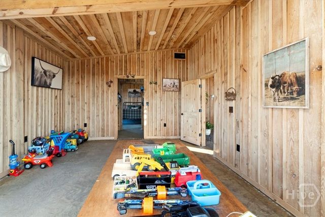 284 Snow Farm Road, Hull, GA 30646