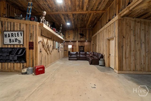 284 Snow Farm Road, Hull, GA 30646