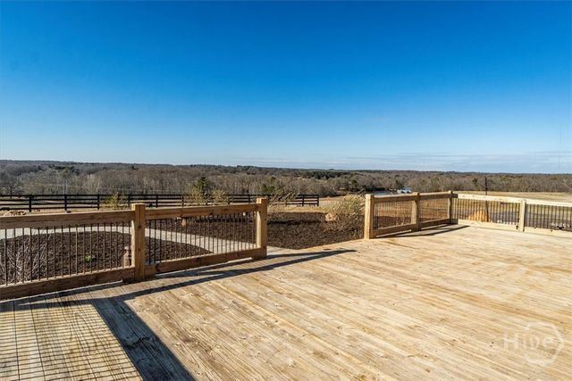 284 Snow Farm Road, Hull, GA 30646