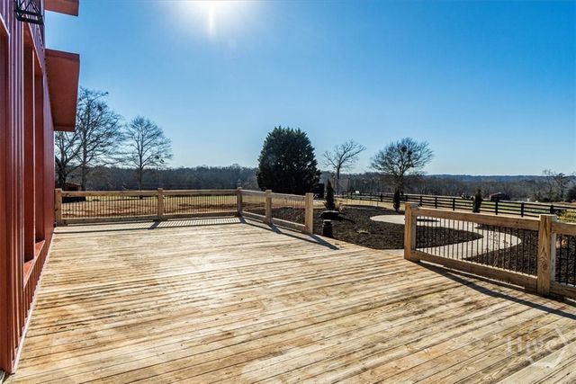 284 Snow Farm Road, Hull, GA 30646