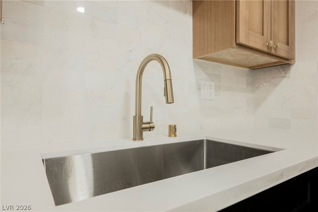 3940 Visby Lane, Las Vegas, NV 89119