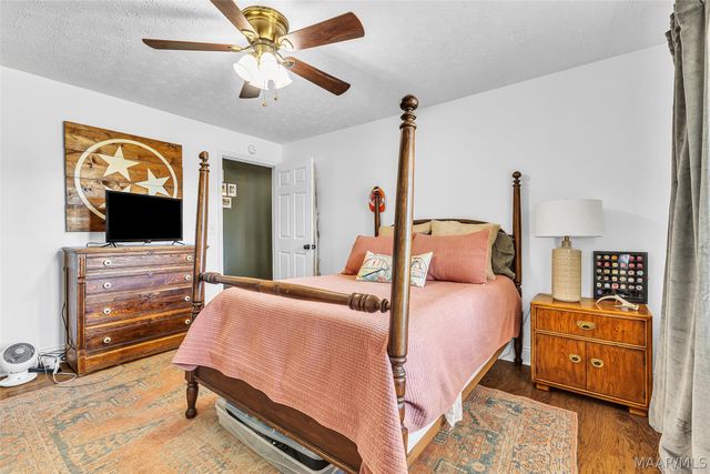 201 Greencrest Lane, Prattville, AL 36067