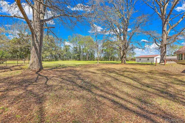 201 Greencrest Lane, Prattville, AL 36067