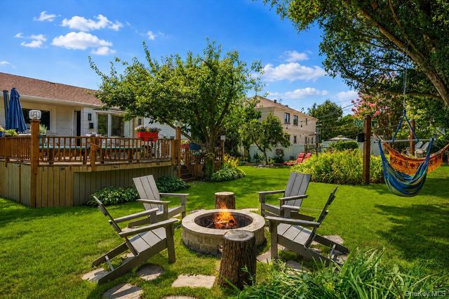 54 Sullivan Drive, Jericho, NY 11753