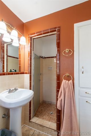 4614 E 31st Place, Tulsa, OK 74135