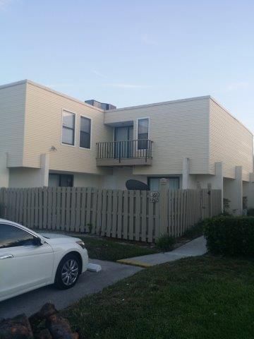 1604 Shaker Circle, Wellington, FL 33414