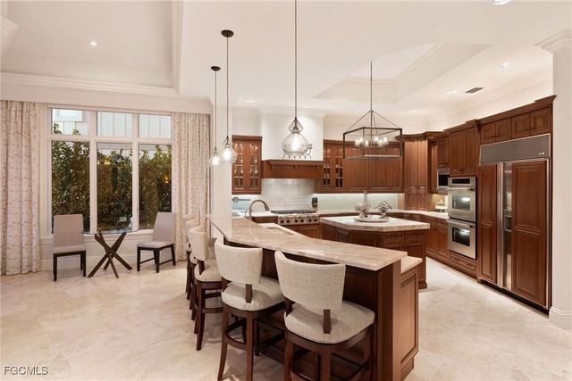 361 Pirates Bight, Naples, FL 34103