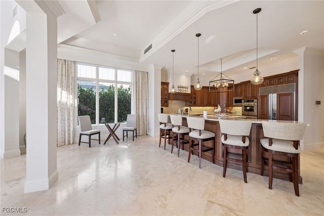 361 Pirates Bight, Naples, FL 34103