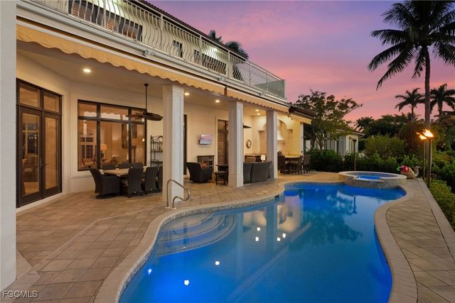 361 Pirates Bight, Naples, FL 34103