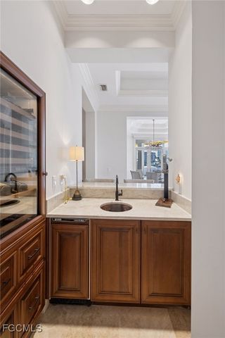 361 Pirates Bight, Naples, FL 34103