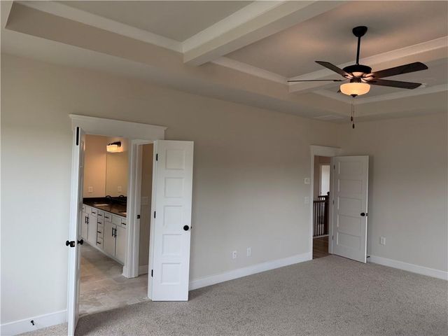 1096 Hawkins Creek Drive, Jefferson, GA 30549