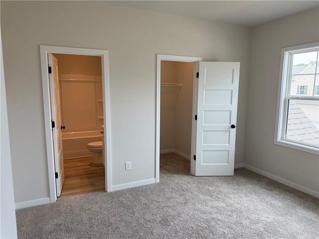 1096 Hawkins Creek Drive, Jefferson, GA 30549