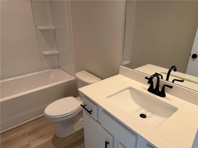 1096 Hawkins Creek Drive, Jefferson, GA 30549