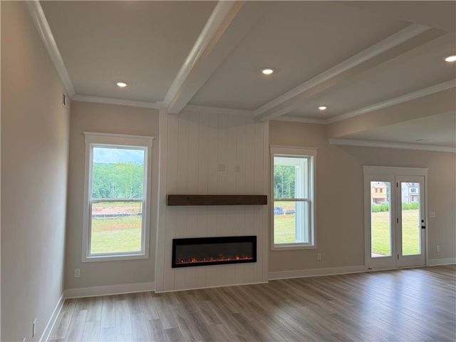 1096 Hawkins Creek Drive, Jefferson, GA 30549