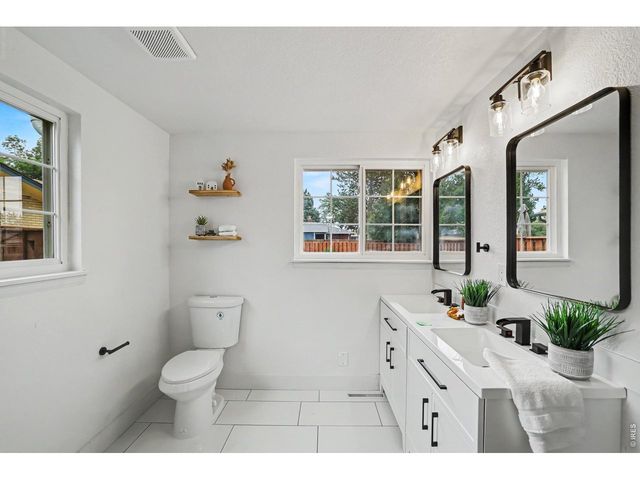 1414 Linden St, Longmont, CO 80501