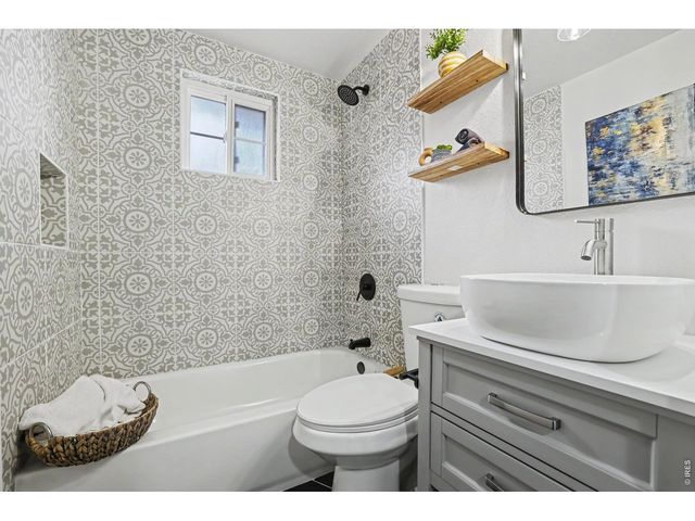 1414 Linden St, Longmont, CO 80501