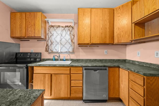 745 N Shore Drive, Benton Twp, MI 49022