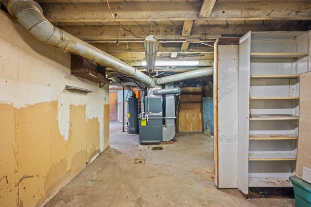 745 N Shore Drive, Benton Twp, MI 49022