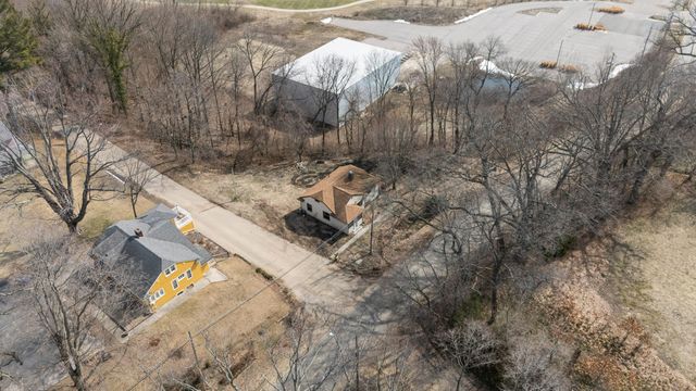 745 N Shore Drive, Benton Twp, MI 49022